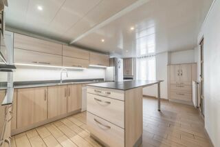  Maison à vendre 11 pièces 308 m²