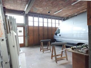  Immeuble � vendre 565 m�