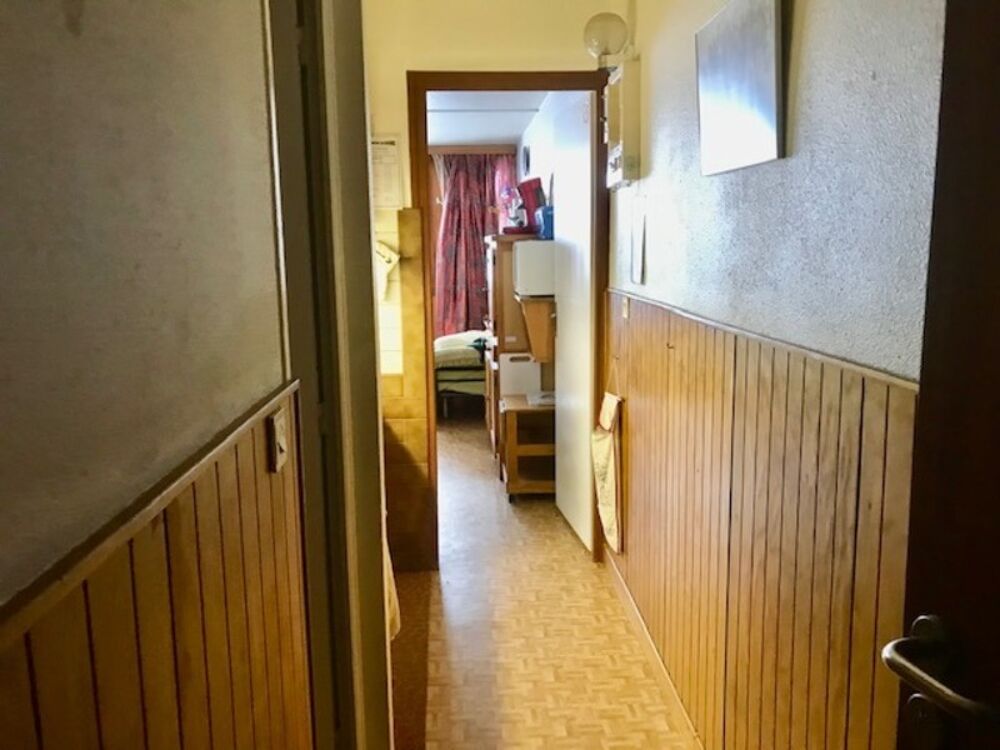 Vente Appartement Dans les Hautes Pyrnes, dans la Station de SKI de La MONGIE studio de 26 m  vendre avec balcon, cellier, et casier  ski, en La mongie
