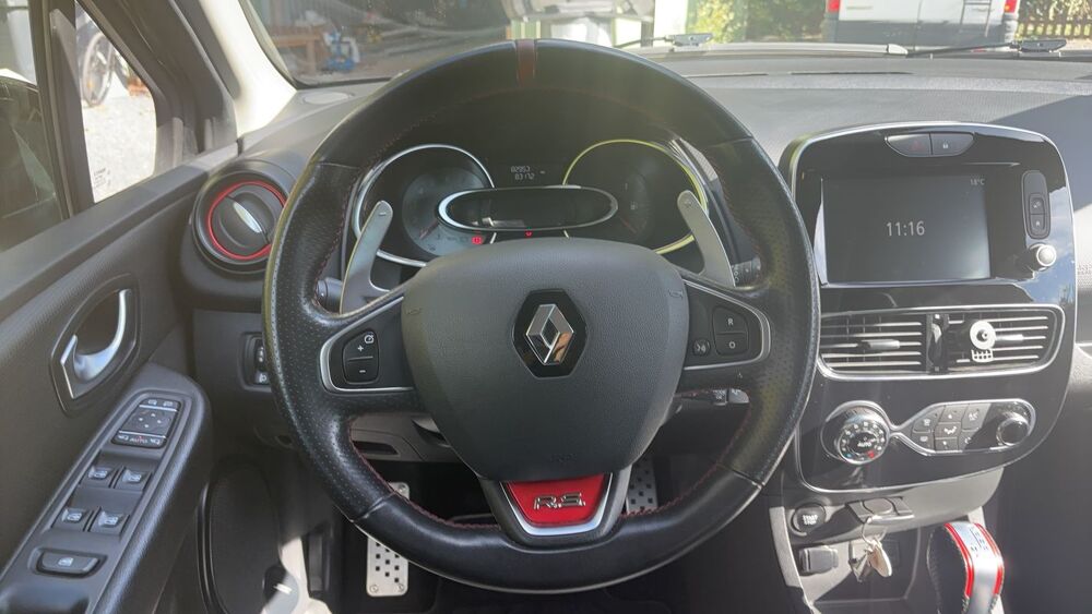 Clio RS 1.6 Turbo 220 EDC6 Trophy - Automatique 2018 occasion 08320 Aubrives
