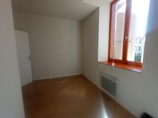  Appartement à louer 3 pièces 72 m²
