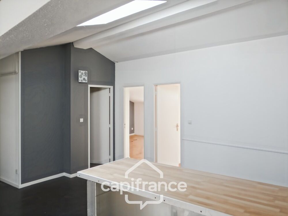 Vente Immeuble Immeuble à vendre BEAUMONT (63) 5 appartements Beaumont