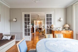  Appartement à vendre 6 pièces 147 m²