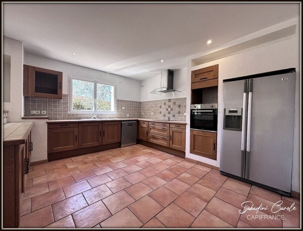Maison familiale de plain-pied 150m² - Terrain 1500m²