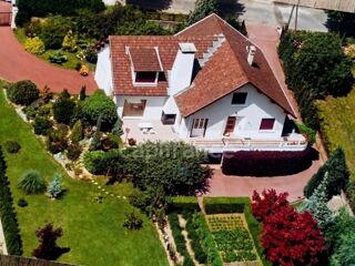  Propriété/château à vendre 10 pièces 220 m²