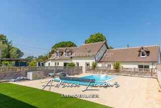  Maison à vendre 8 pièces 214 m²