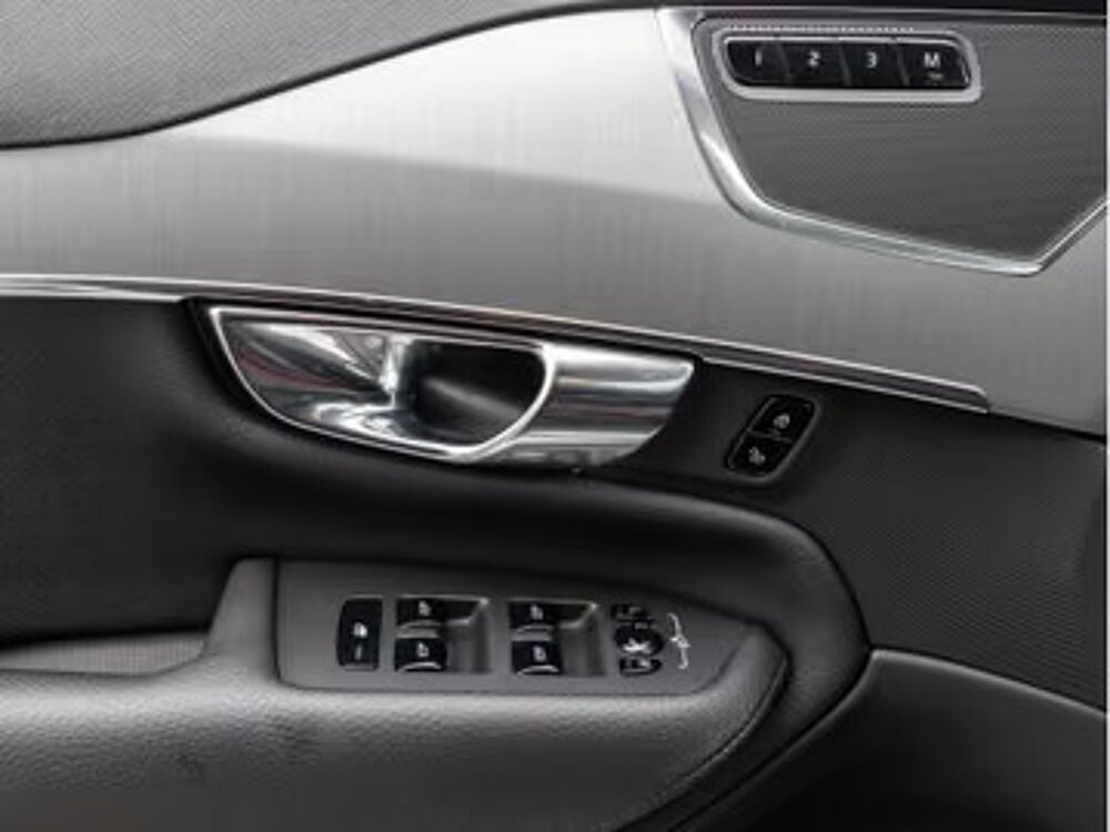 XC90 B5 Momentum Pro AWD – Cam&eacute;ra, Standheizung, ACC, AHK 2022 occasion 33700 Merignac