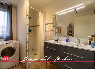  Maison � vendre 9 pi�ces 221 m�