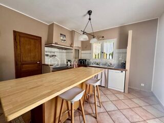  Maison à louer 6 pièces 137 m²