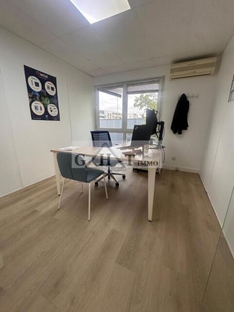 Location Entrepot Bureaux 260m2 3600 94000 Creteil