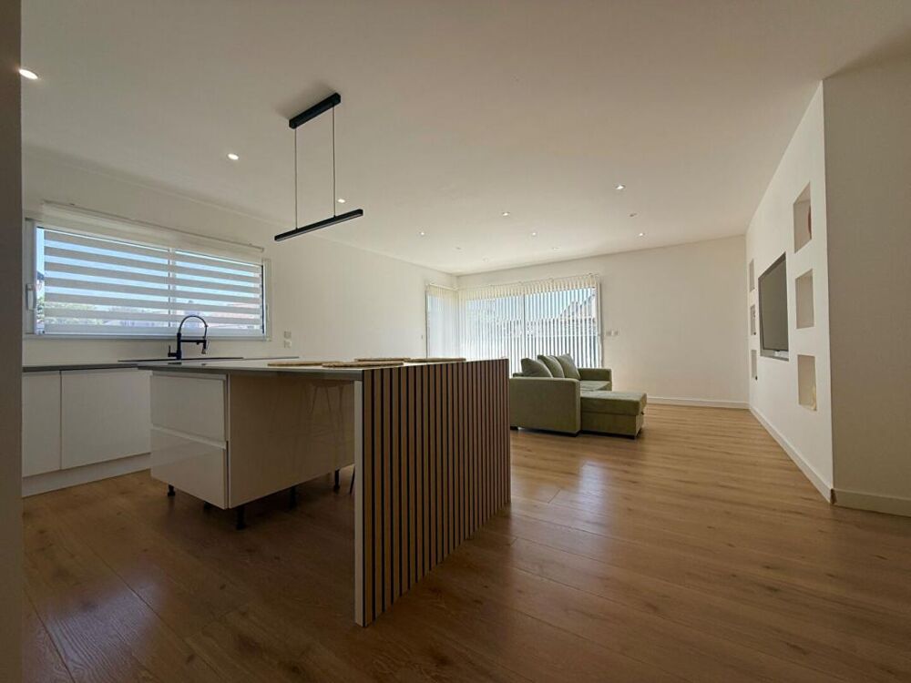 Vente Maison Maison Frenouville 7 pièces 125 m2 Frenouville