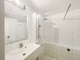  Appartement à louer 2 pièces 49 m²