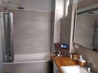  Appartement à louer 3 pièces 70 m²