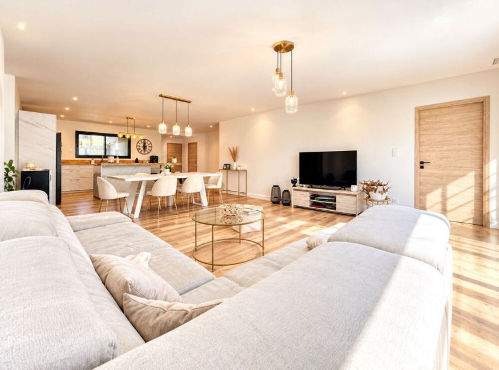 Vente Maison Maison Le Pouget 5 pièce(s) 130 m2 sur parcelle 390m² +garage Le pouget