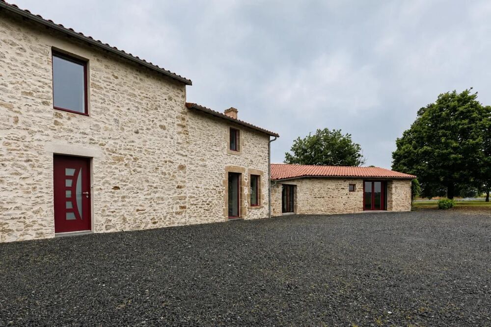 Maison de 6 pièces de 157 m² à Aigrefeuille-sur-Maine