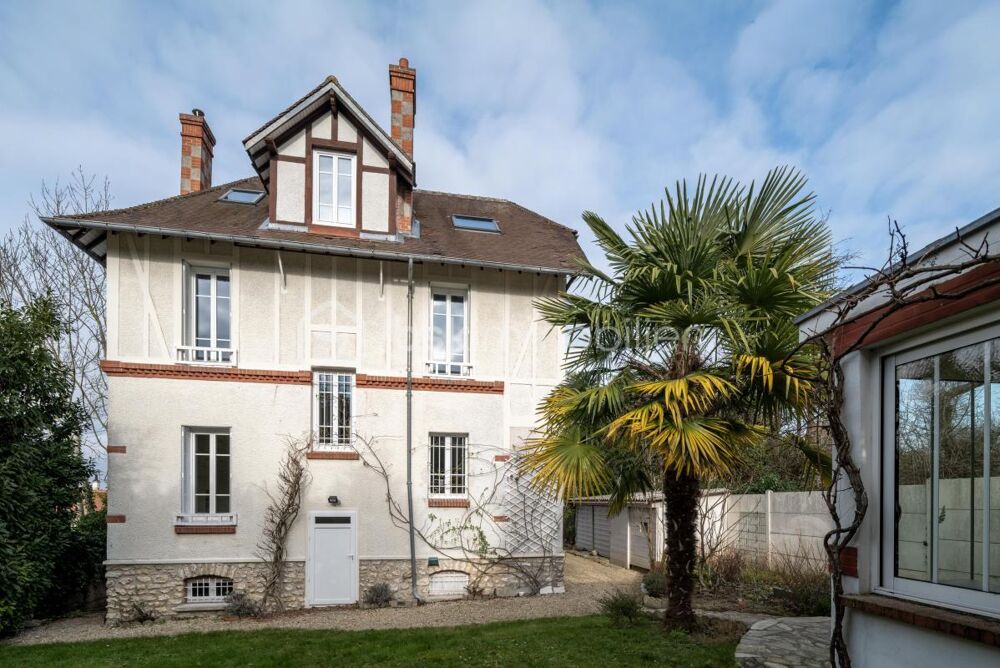 CHARMANTE MAISON 'ANNEES 30' A QUELQUES KILOMETRES DE BRUNOY