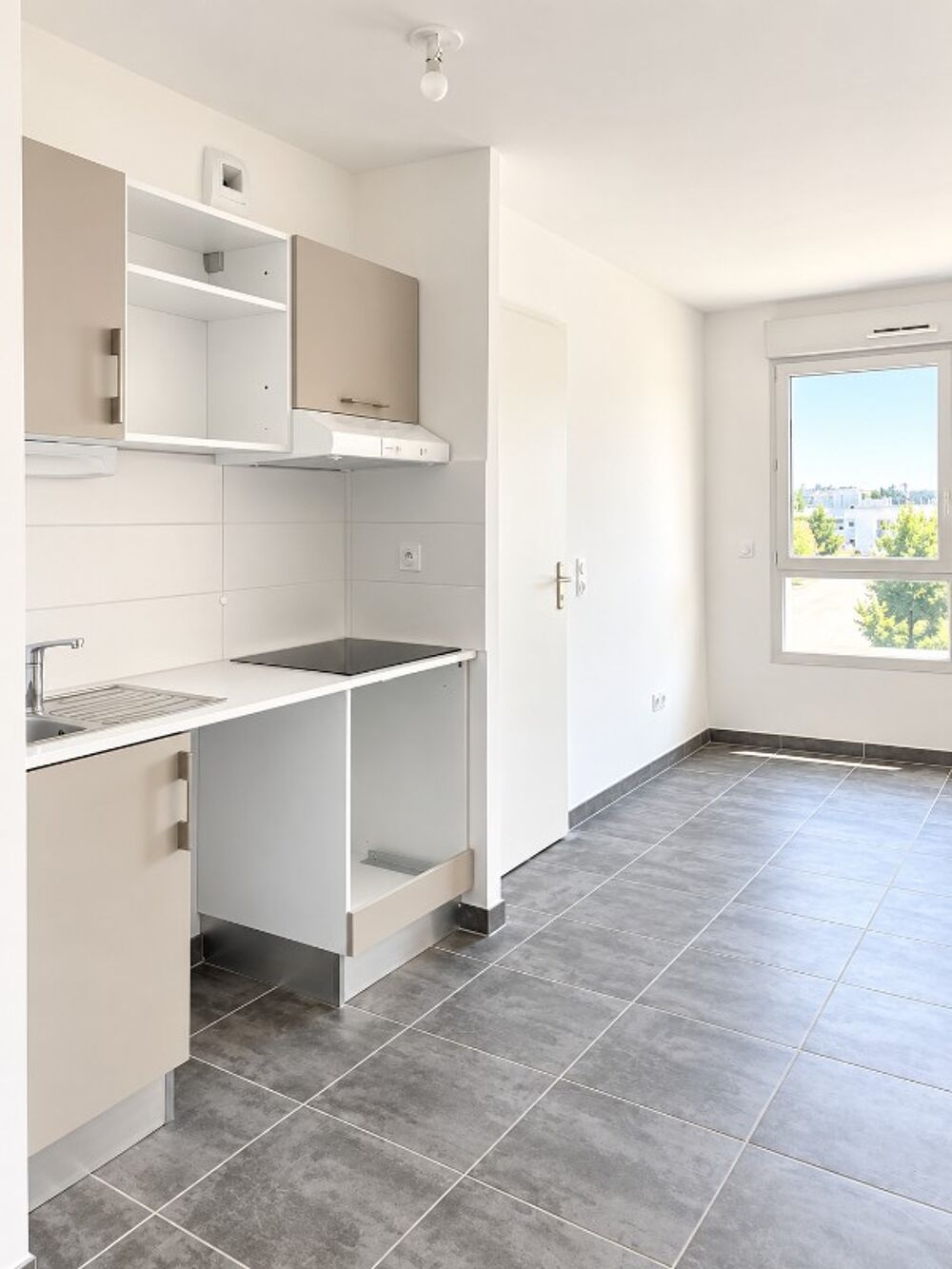 Location Appartement Appartement T2 avec parking au Lavandou Le lavandou
