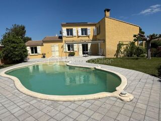  Villa à vendre 8 pièces 195 m²