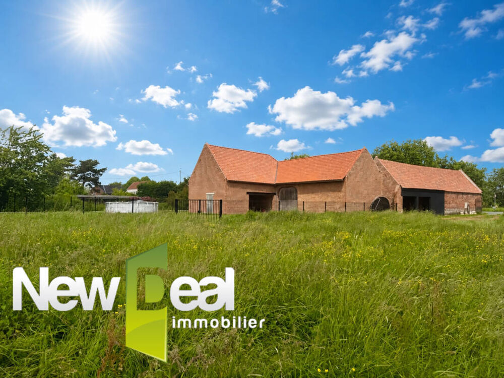 FERME AU CARRE / 3 CHAMBRES + UN BUREAU / 240M2 DE DEPENDANCES/