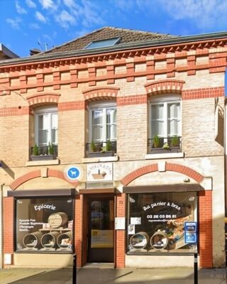  Immeuble à vendre 9 pièces 138 m²