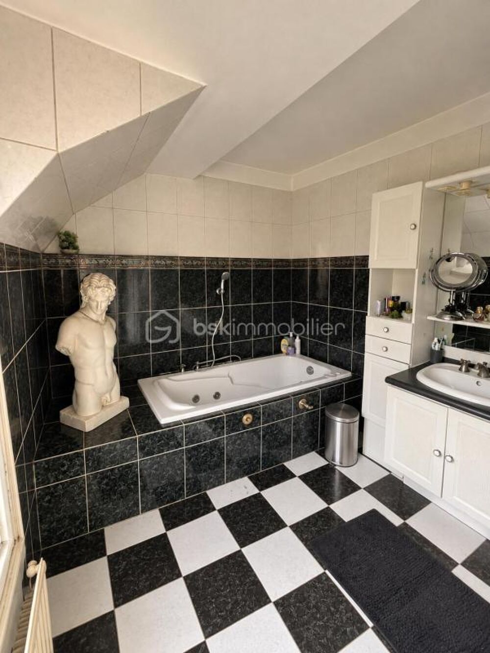 à vendre  Propriété/château Le Coudray-Montceaux (91830)