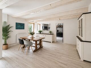  Maison à vendre 9 pièces 358 m²