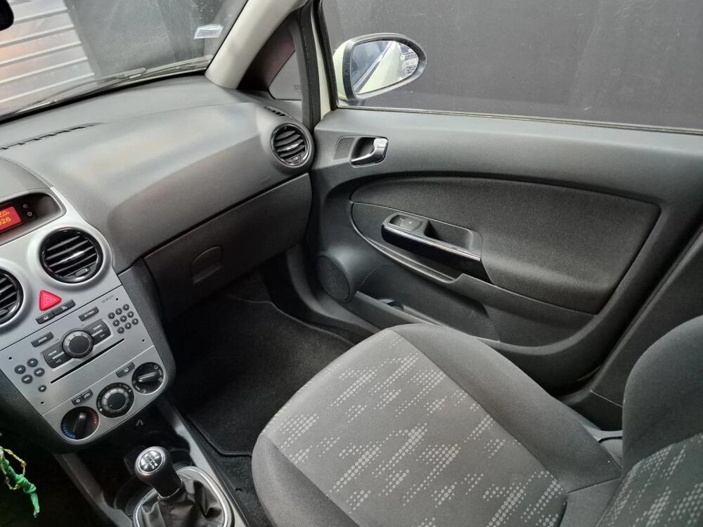 Corsa 1.4 Twinport 2011 occasion 06700 Saint Laurent Du Var