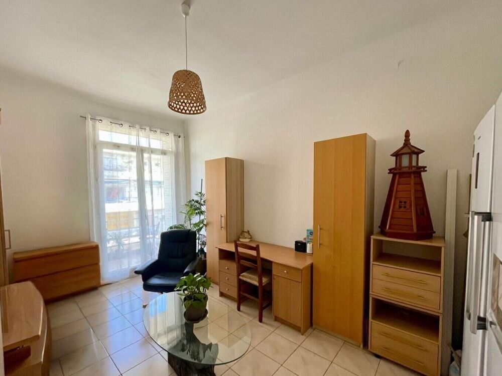 Vente Appartement Belle Opportunité - Grand Appartement F3 - Toulon (83000) Toulon