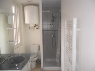  Immeuble � vendre 14 pi�ces 260 m�