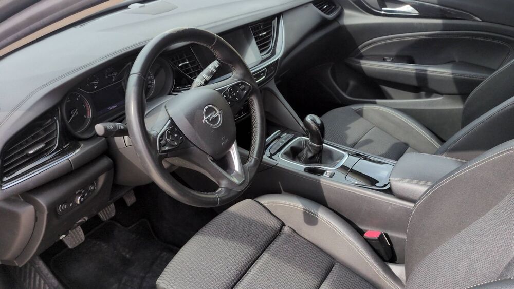 Insignia Sport Tourer 1.6 CDTi 136 Innovation 2018 occasion 45000 Orleans