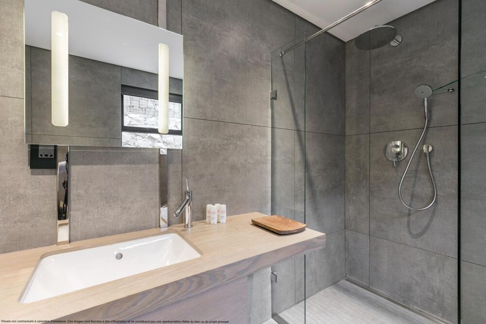 Vente Appartement APPARTEMENT 2 PIÈCES AVEC BALCON + PARKING - AU PIED DU PONT DE PIERRE ET DE STALINGRAD Bordeaux
