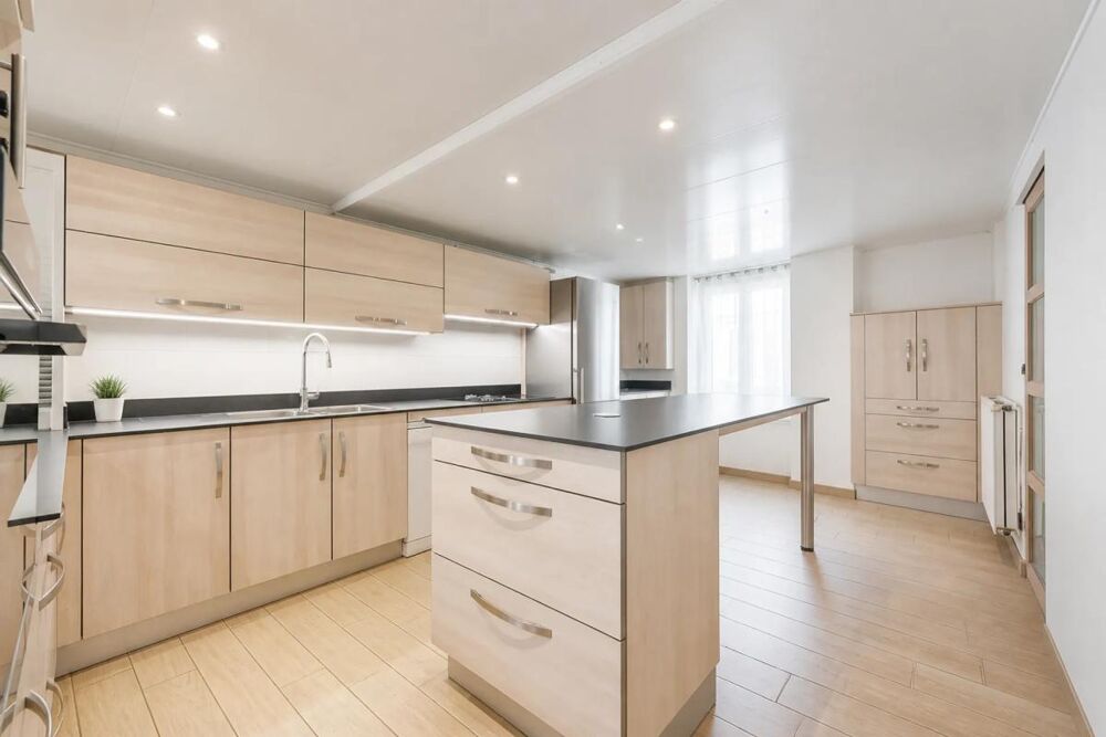 Maison de 11 pièces de 308 m² à Mitry-Mory