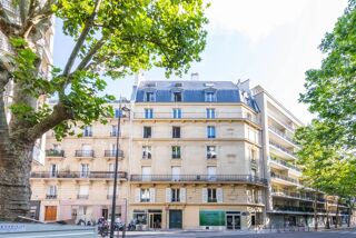 Vente Appartement Paris 16? - T5 de  104 m² -  Secteur Mirabeau –Auteuil Paris 16