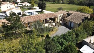  Propri�t�/ch�teau � vendre 8 pi�ces 203 m�