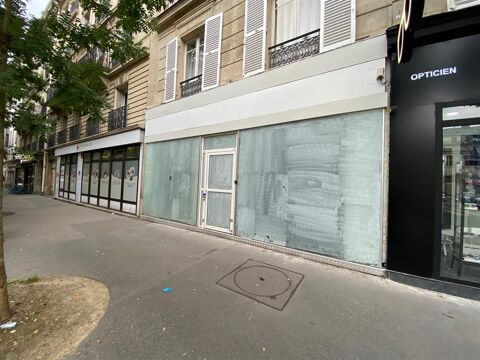 A louer, rue très commerçante, en location pure un local commercial de 104m² dont 76m² en rdc 5175 75017 Paris