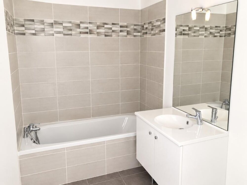 Location Appartement T3 avec balcon à BOURGOIN JALLIEU Bourgoin jallieu