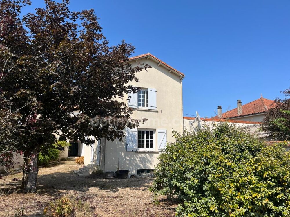 Maison 8 pièces 148 m² · à Mansle · 148 m² · 189 000 €