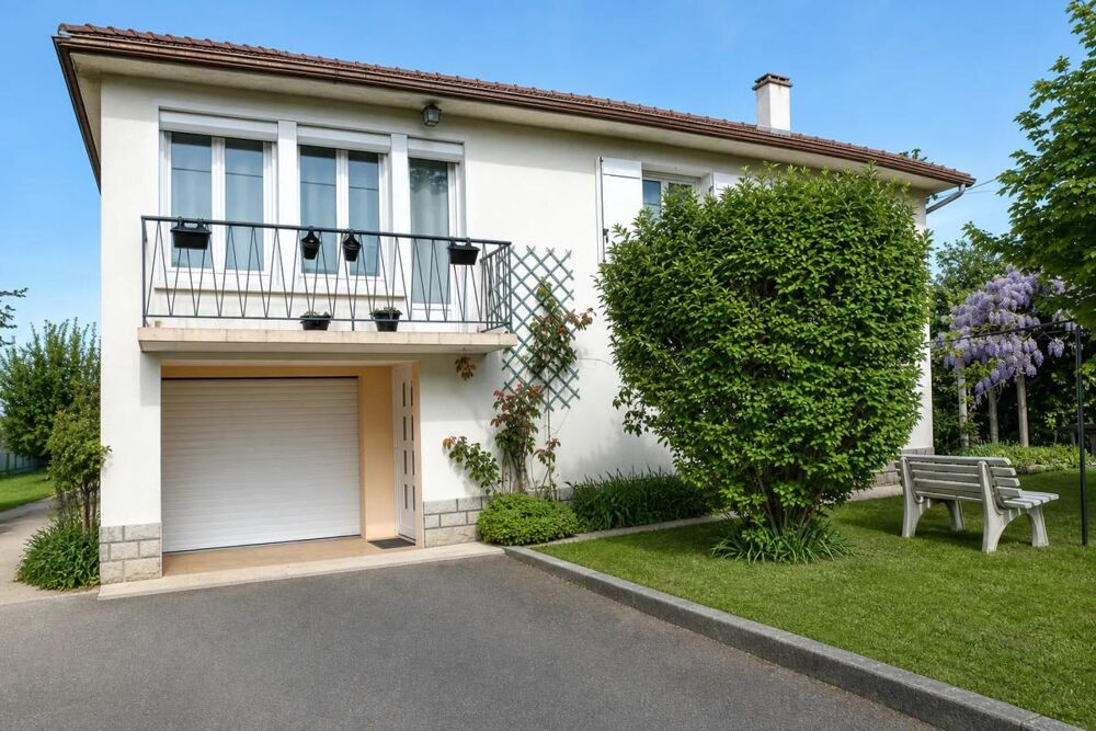 Maison 5 pièces avec grand jardin à Chaptelat