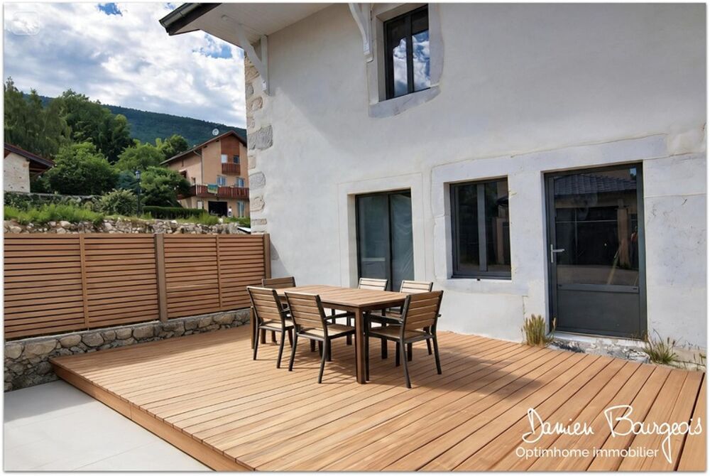 Maison mitoyenne brute avec fort potentiel d' environ 140 m² au sol