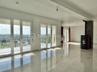  Maison � vendre 8 pi�ces 170 m�