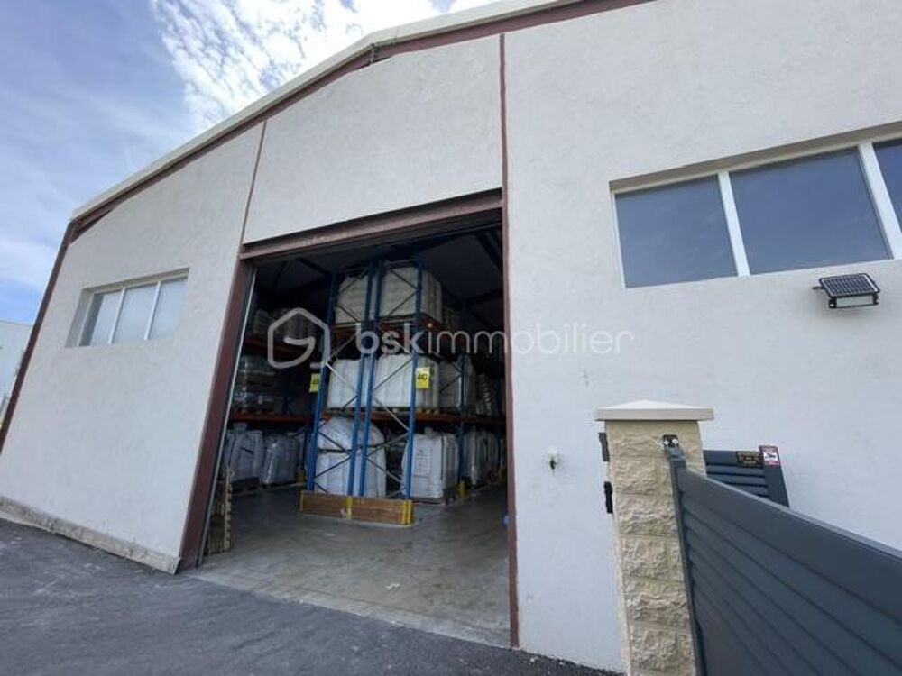 Vente Immeuble VILLENEUVE-BATIMENT INDUSTRIEL, 2 LOGEMENTS, 2 HANGARS, TERRAIN 1050M² Villeneuve