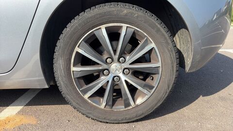 308 II 1.2 PureTech 130 Allure 2015 occasion 27180 Saint Sebastien De Morsent