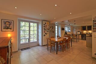  Maison  vendre 8 pices 151 m