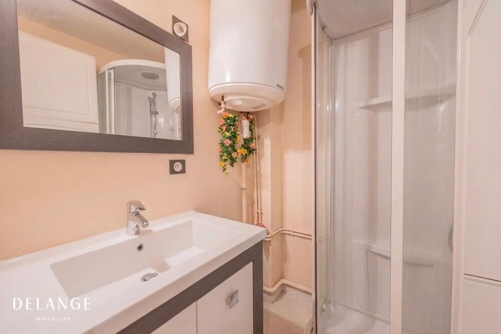Vente Appartement Studio loué 20 m² - Montmartre, Paris 18 Paris 18