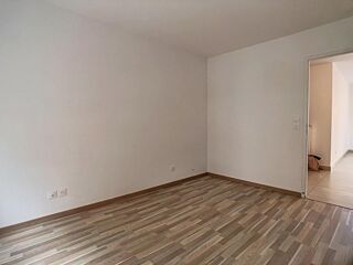  Appartement à louer 2 pièces 46 m²