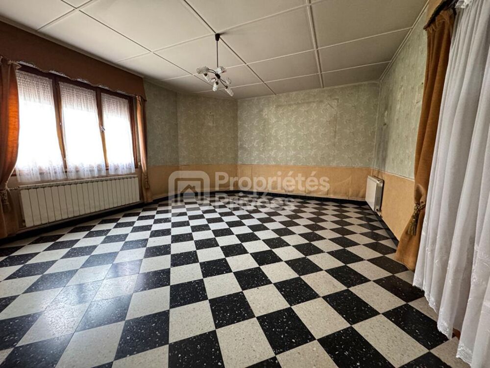 Maison 3 chambres avec cour, dépendances et jardin à Camblain-Châtelain