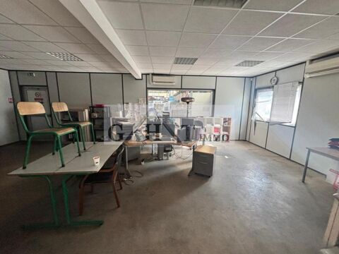   Entrepôt Bureaux A louer 