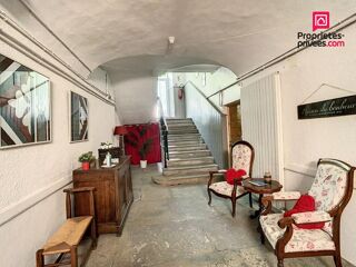  Immeuble à vendre 15 + pièces 900 m²