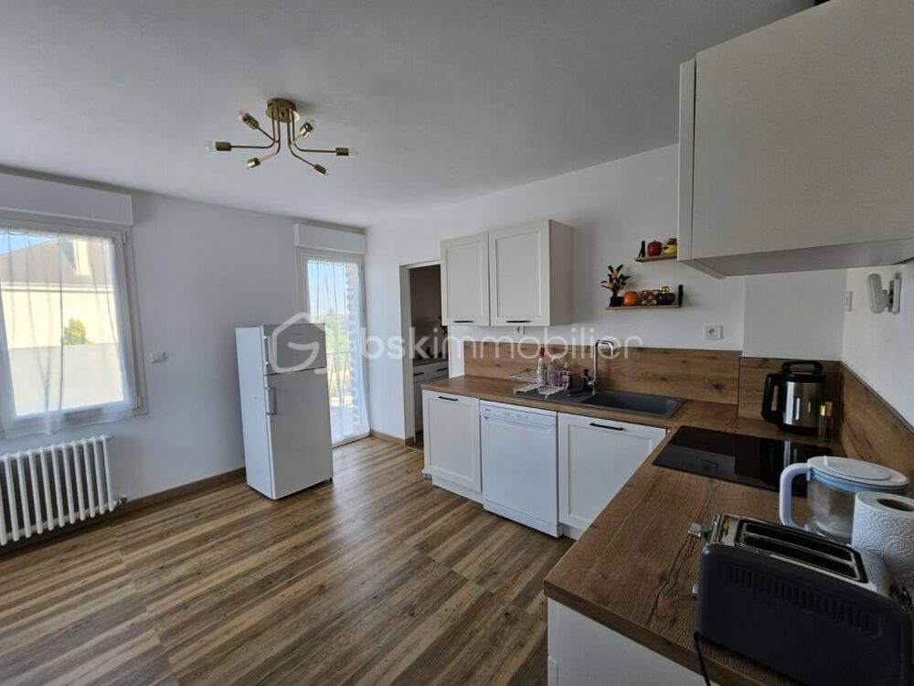 Maison rénovée de 95 m² avec terrain de 615 m²  Saint-Saturnin