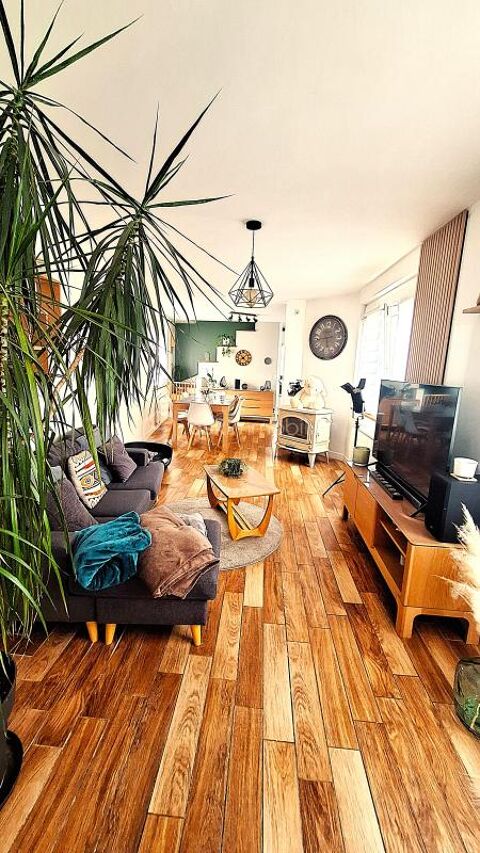   Maison individuelle de 137 m� avec deux terrasses id�ales pour se d�tendre!!! Maison - 6 pi�ce(s) - 137 m�